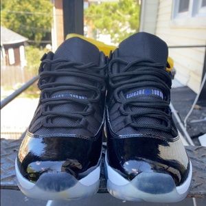 Air Jordan 11 Space Jam